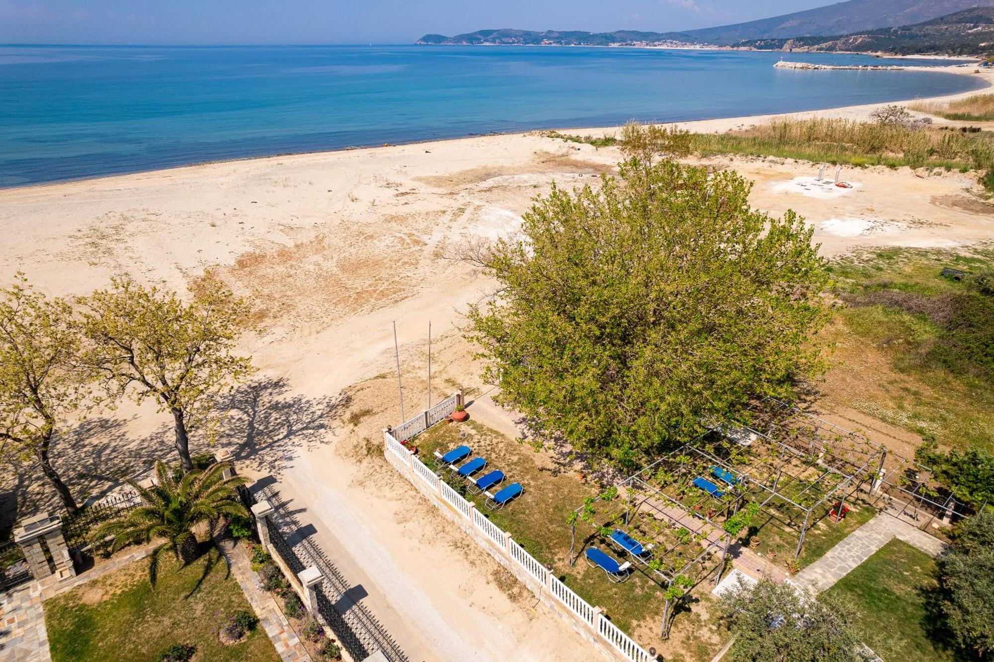 Opalium Beach Front Suites Potos Exterior foto