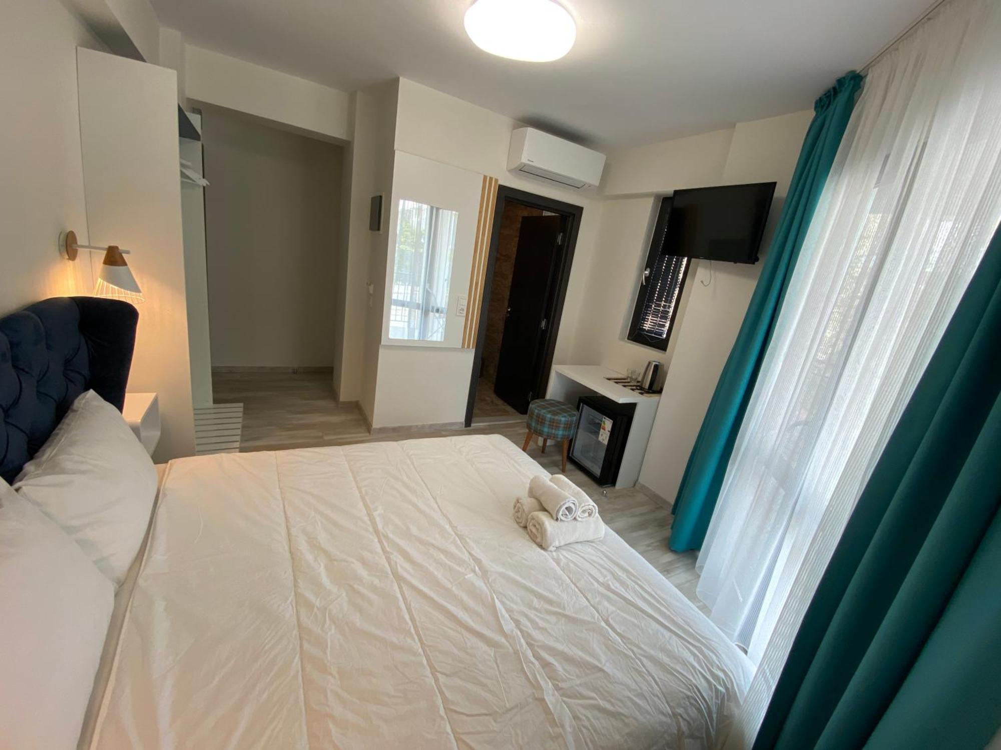 Opalium Beach Front Suites Potos Exterior foto