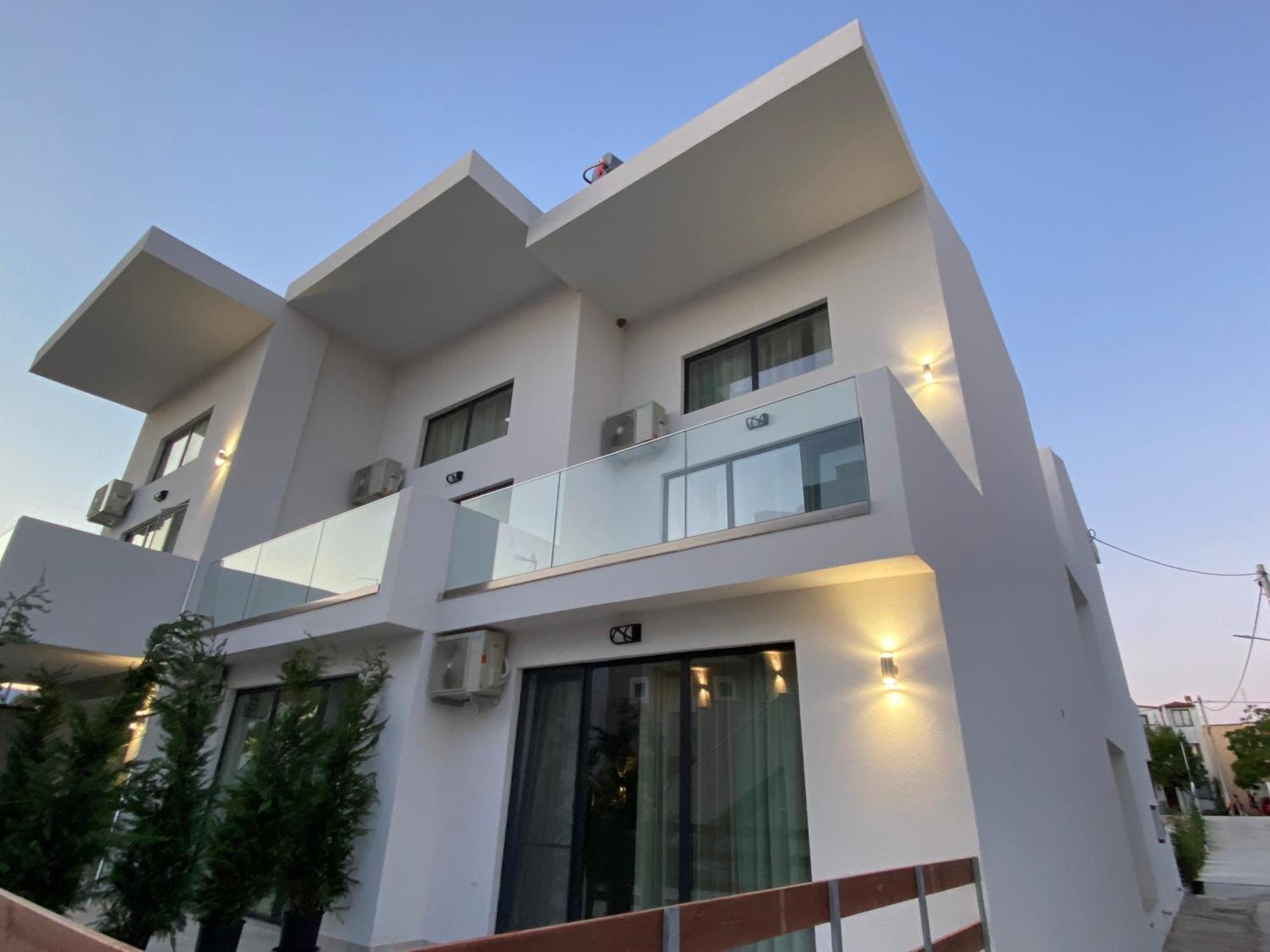 Opalium Beach Front Suites Potos Exterior foto