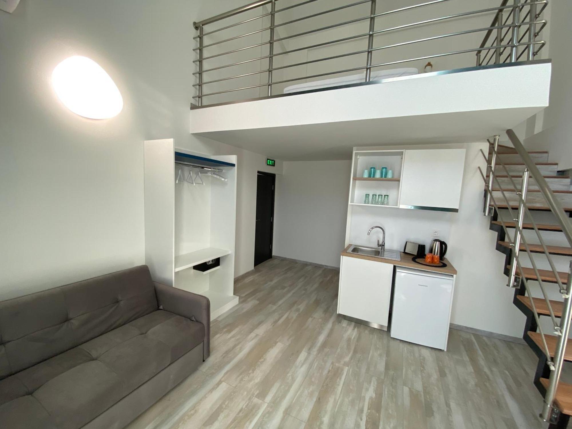 Opalium Beach Front Suites Potos Exterior foto