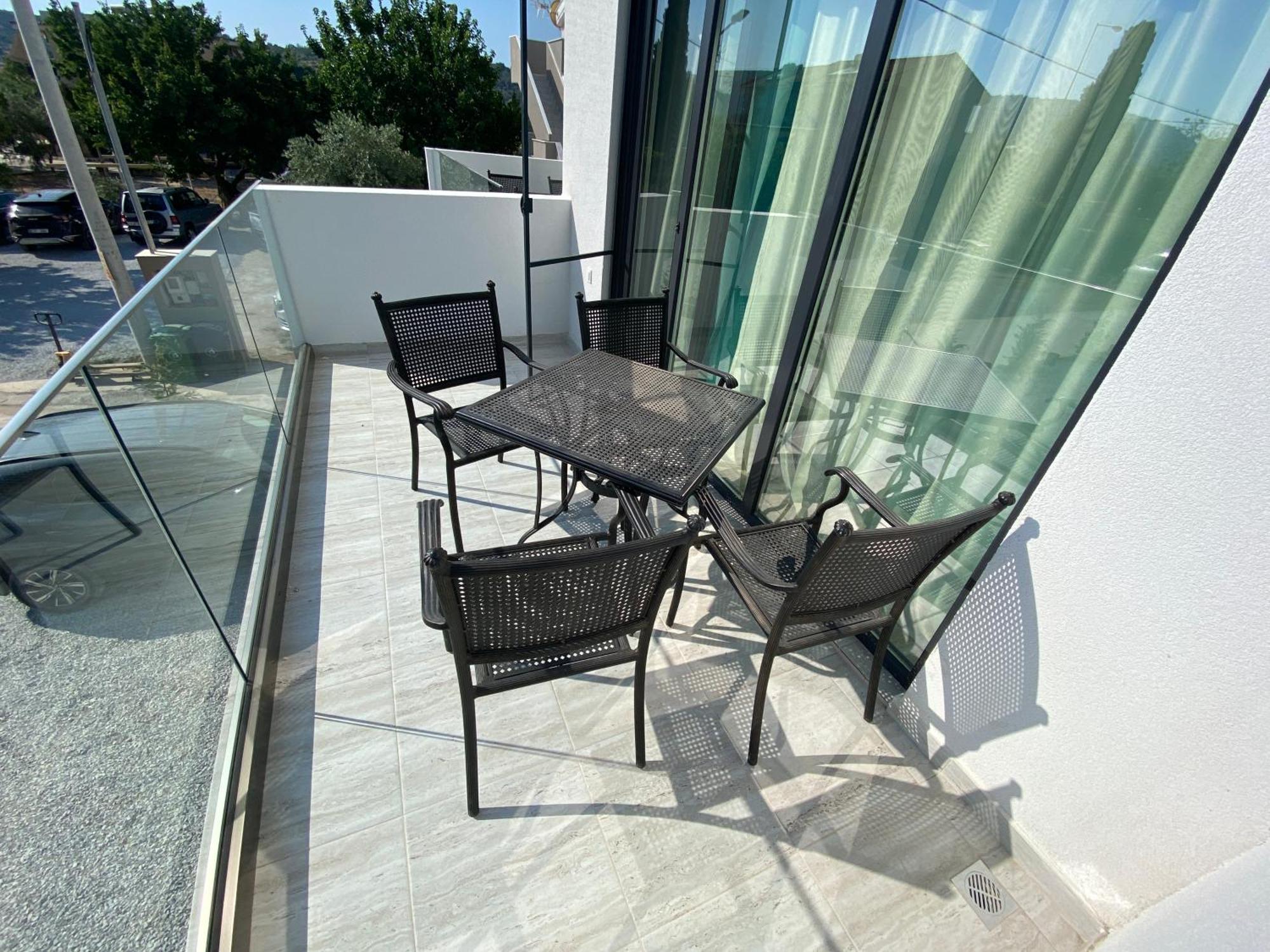 Opalium Beach Front Suites Potos Exterior foto