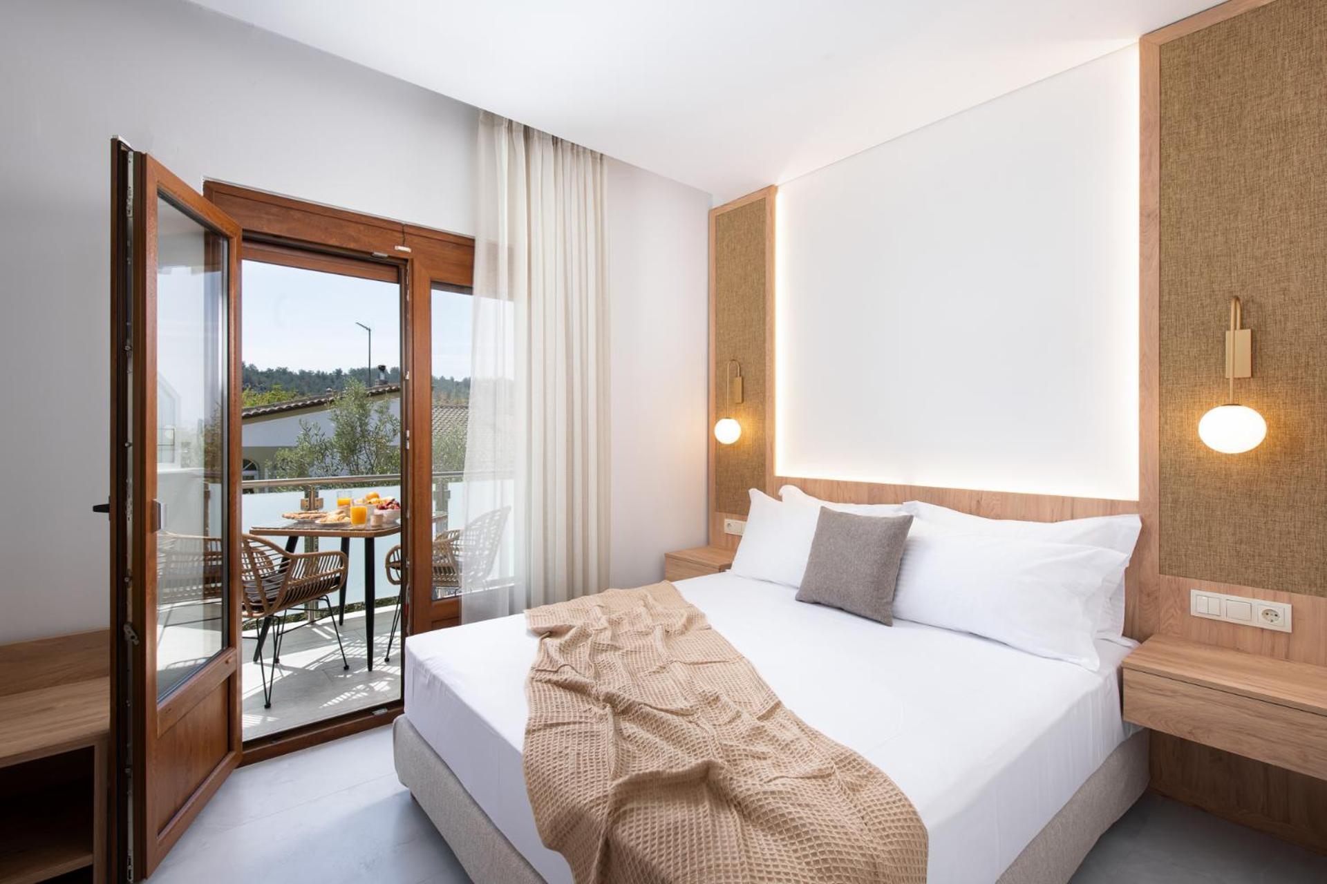 Opalium Beach Front Suites Potos Exterior foto